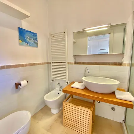 Apartment Coluccio B&b, In Coorte Di Prestigio Milanese, Collegato Con Il Centro Di E Rho Fiera *