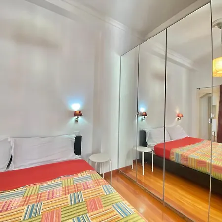 Apartment Coluccio B&b, In Coorte Di Prestigio Milanese, Collegato Con Il Centro Di E Rho Fiera *